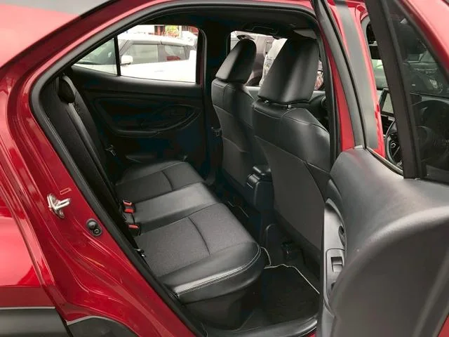 Toyota YARIS CROSS HYBRID Z 2024 — миниатюра 5