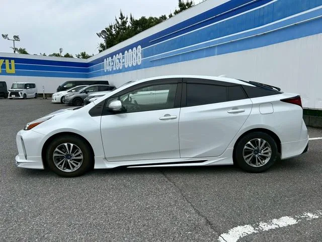 Toyota Prius S SAFETY PLUS II 2022 — миниатюра 4