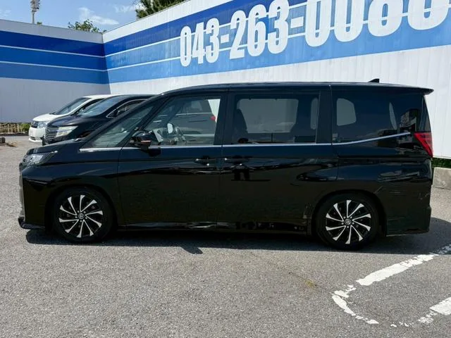 Toyota NOAH HYBRID S-Z 2023 — миниатюра 3