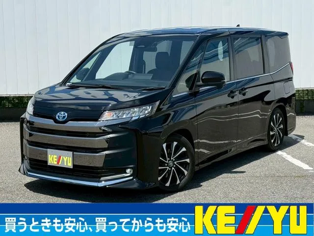 Toyota NOAH HYBRID S-Z 2023 — фото 1, купить с доставкой в Москву