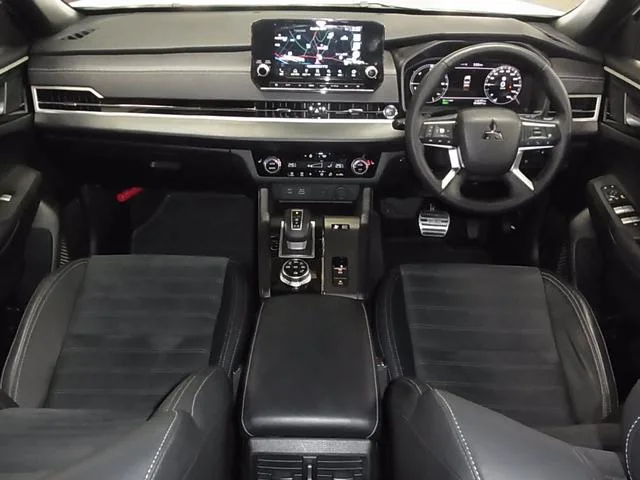 Mitsubishi OUTLANDER PHEV BLACK EDITION 2022 — миниатюра 2