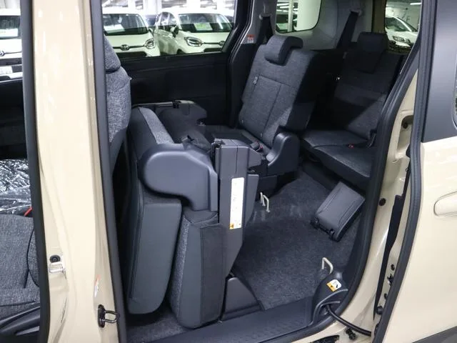 Toyota SIENTA HYBRID Z 2026 — миниатюра 5