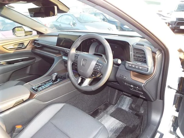 Toyota Crown Z 2023 — миниатюра 2