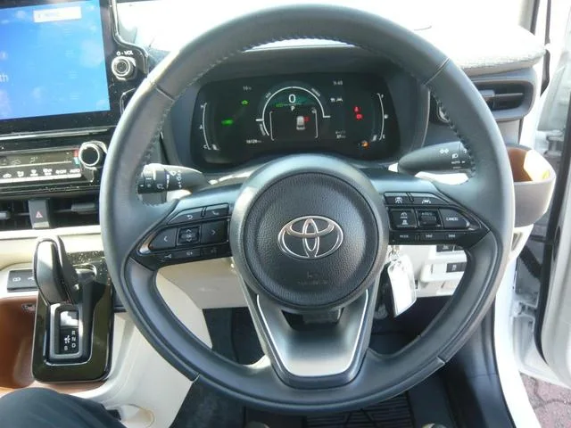 Toyota SIENTA HYBRID Z 2024 — миниатюра 2