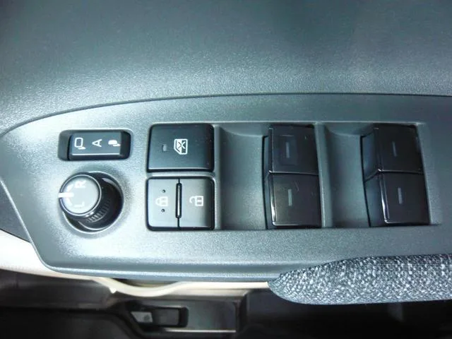 Toyota SIENTA HYBRID Z 2024 — миниатюра 4