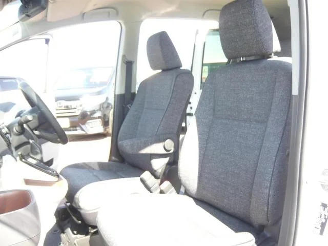 Toyota SIENTA HYBRID Z 2024 — миниатюра 5