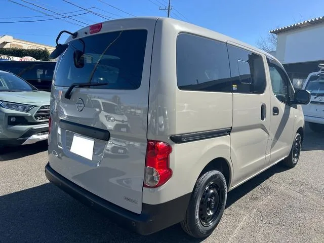 Nissan NV200 VANETTE VAN VX OUTDOOR BLACK EDITION 2026 — миниатюра 3