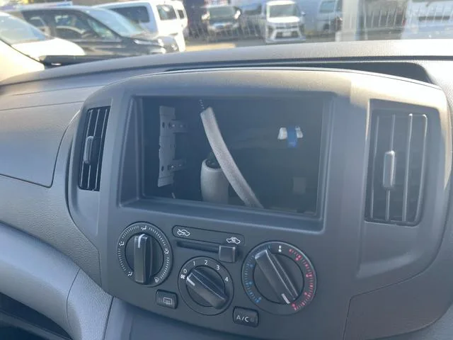 Nissan NV200 VANETTE VAN GX OUTDOOR BLACK EDITION 2026 — миниатюра 3
