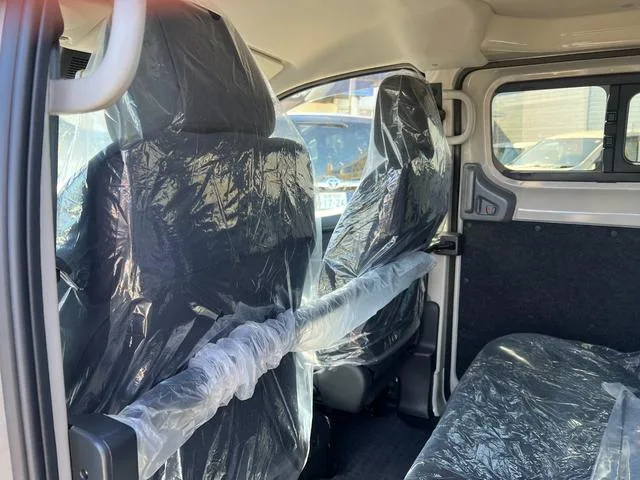 Nissan NV200 VANETTE VAN GX OUTDOOR BLACK EDITION 2026 — миниатюра 5