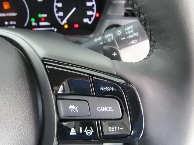 Honda VEZEL E:HEV Z PLAY PACKAGE 2026 — миниатюра 3