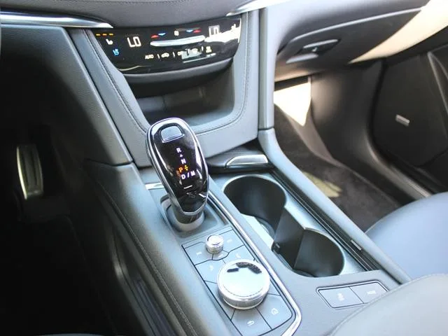 Cadillac CADILLAC XT5 PLATINUM SPORT 2024 — миниатюра 3
