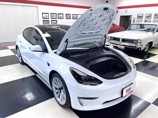 Tesla Model 3 LONG RANGE AWD 2022 — миниатюра 5