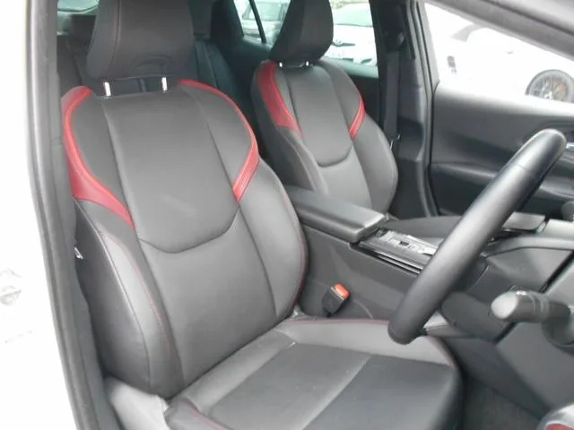 Toyota Prius Z 2024 — миниатюра 3