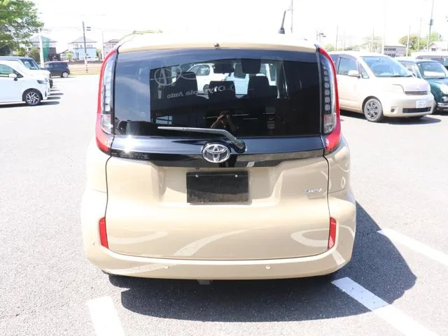 Toyota SIENTA HYBRID Z 2024 — миниатюра 3