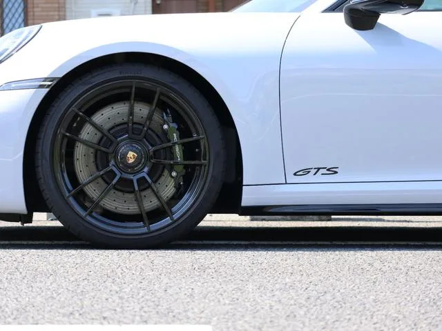 Porsche 911 911 CARRERA 4 GTS 2023 — миниатюра 4