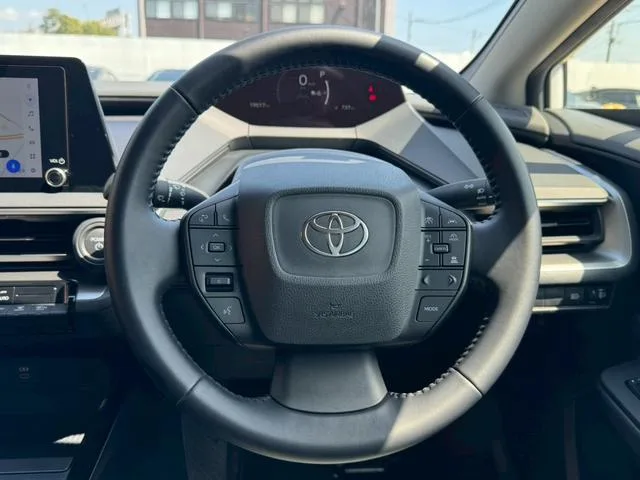 Toyota Prius X 2023 — миниатюра 2