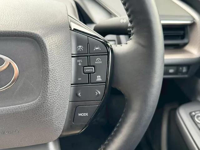 Toyota Prius Z 2023 — миниатюра 4
