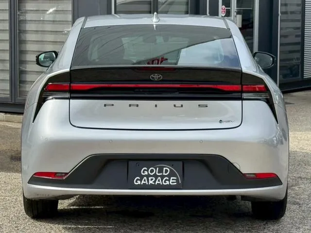 Toyota Prius X 2023 — миниатюра 2