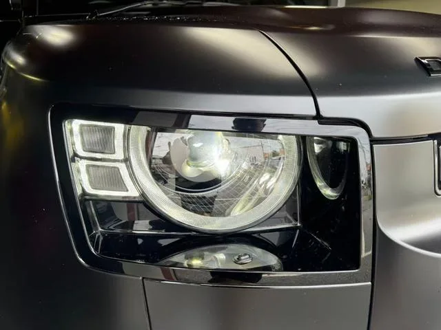 Land Rover Defender 110X D300 2024 — миниатюра 5