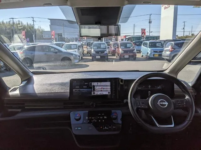 Nissan SERENA E-POWER HIGHWAY STAR V 2023 — миниатюра 3