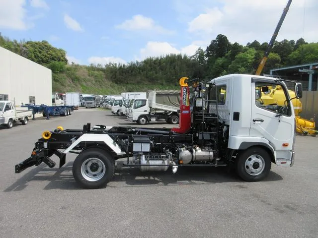 Mitsubishi Fuso FIGHTER 2025 — миниатюра 4