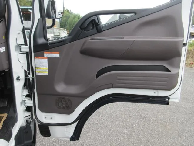Mitsubishi Fuso CANTER 2025 — миниатюра 2