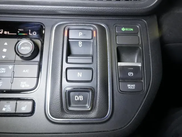 Honda STEPWAGON E:HEV SPADA PREMIUM LINE 2022 — миниатюра 5
