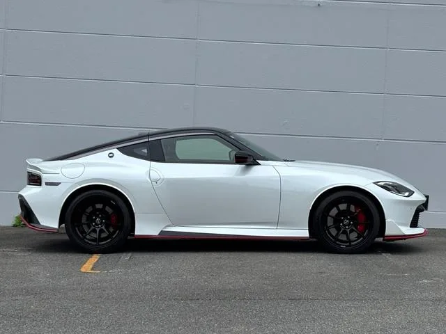 Nissan FAIRLADY Z NISMO 2024 — миниатюра 4