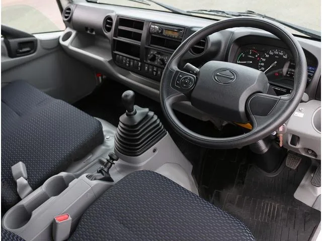 Hino DUTRO 2023 — миниатюра 2