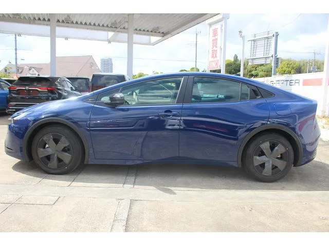 Toyota Prius U 2023 — миниатюра 3