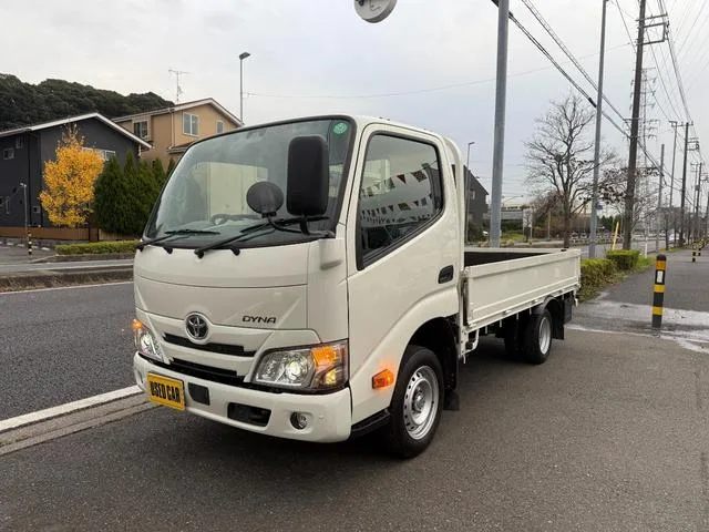 Toyota DYNA TRUCK LONG JUSTLOW 2023 — фото 1, купить с доставкой в Москву
