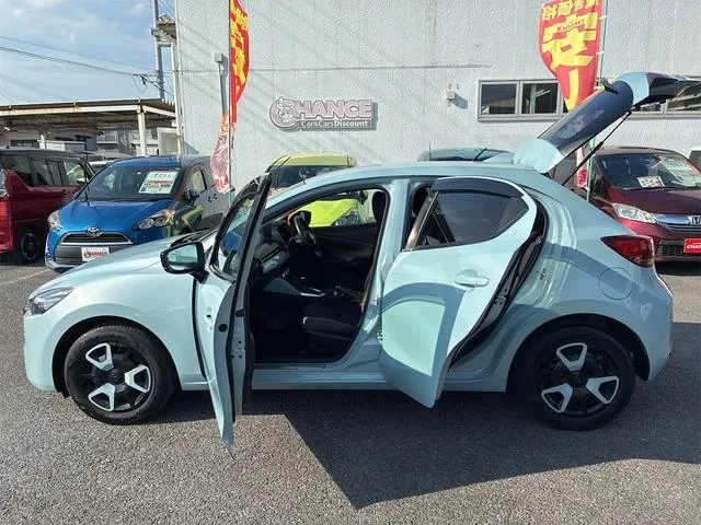 Mazda MAZDA2 15 BD 2023 — миниатюра 3