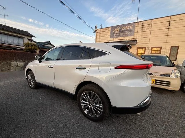 Toyota HARRIER Z LEATHER PACKAGE 2023 — миниатюра 2