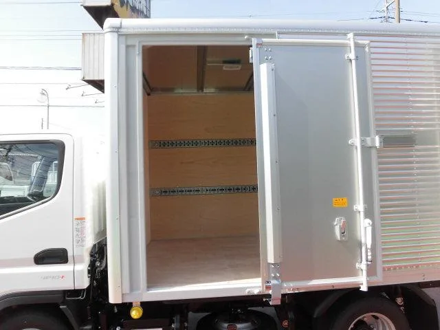 Mitsubishi Fuso CANTER ALL LOW FLOOR 2024 — миниатюра 3
