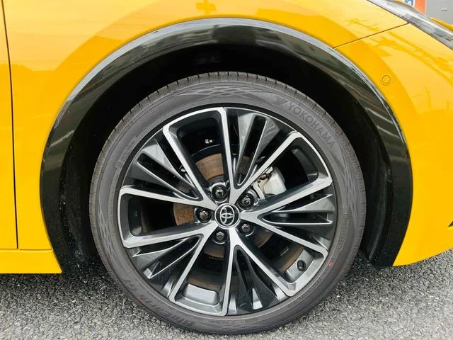 Toyota Prius Z 2023 — миниатюра 5
