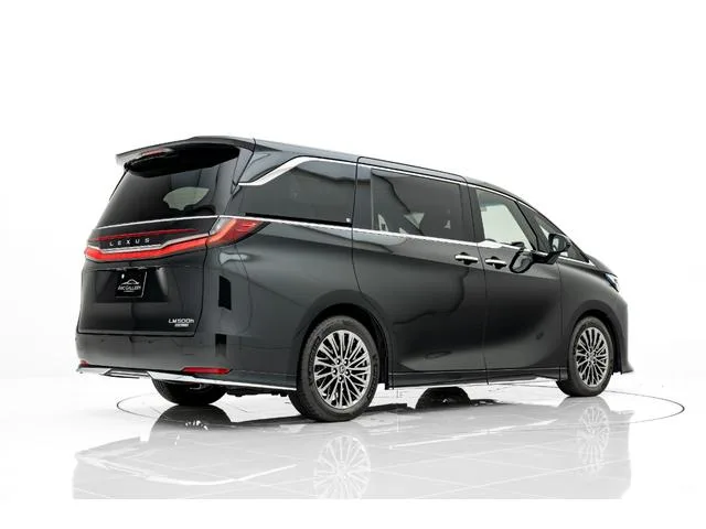Lexus LM LM500H VERSION L 2024 — миниатюра 2