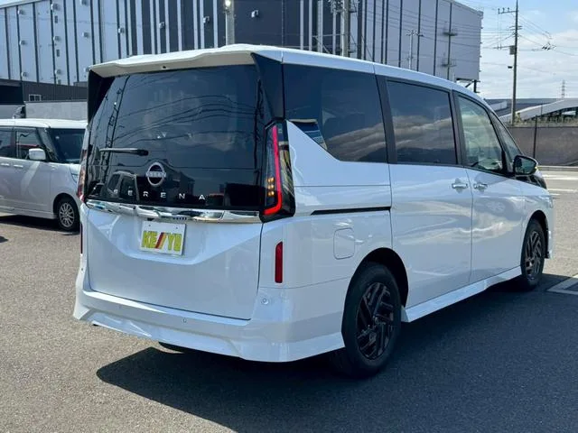 Nissan SERENA HIGHWAY STAR V 2026 — миниатюра 2
