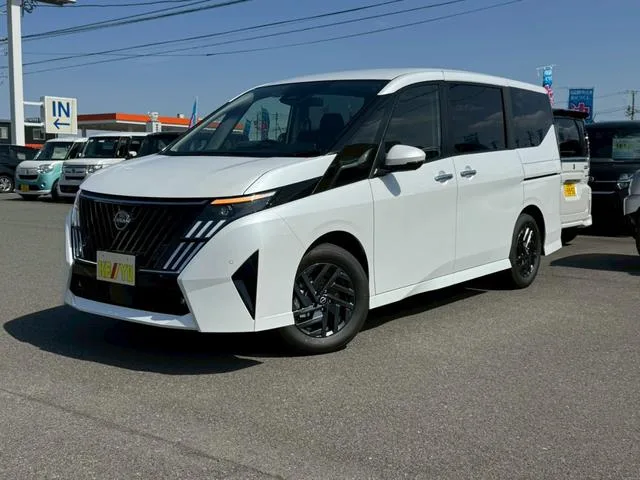 Nissan SERENA HIGHWAY STAR V 2026 — миниатюра 4