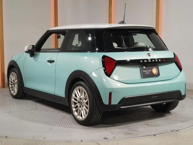 MINI MINI COOPER S FAVOURED TRIM 2024 — миниатюра 3
