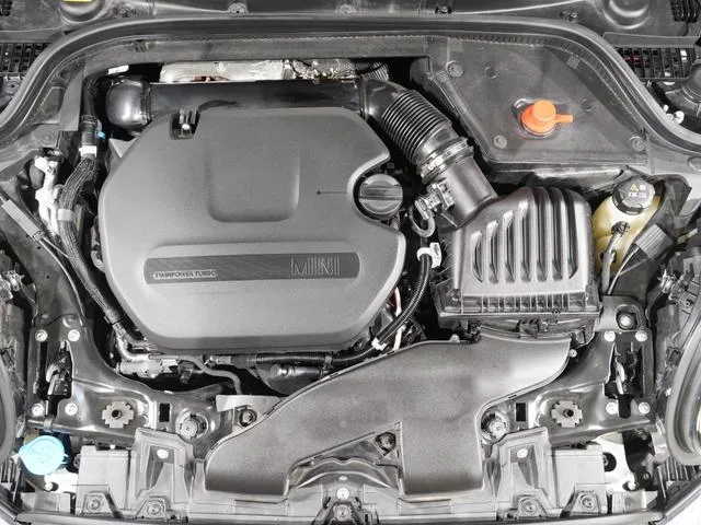 MINI MINI COOPER SD PREMIUM PLUS PACKAGE CLASSIC TRIM 2024 — миниатюра 2