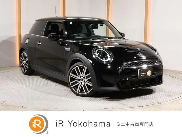 MINI MINI COOPER S MINI YOURS TRIM 2022 — фото 1, купить с доставкой в Москву