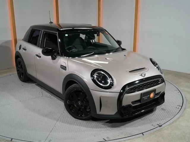 MINI MINI COOPER S PREMIUM PLUS PACKAGE CLASSIC TRIM 2024 — миниатюра 5
