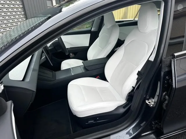 Tesla Model 3 DUAL MOTOR AWD LONG RANGE 2023 — миниатюра 2