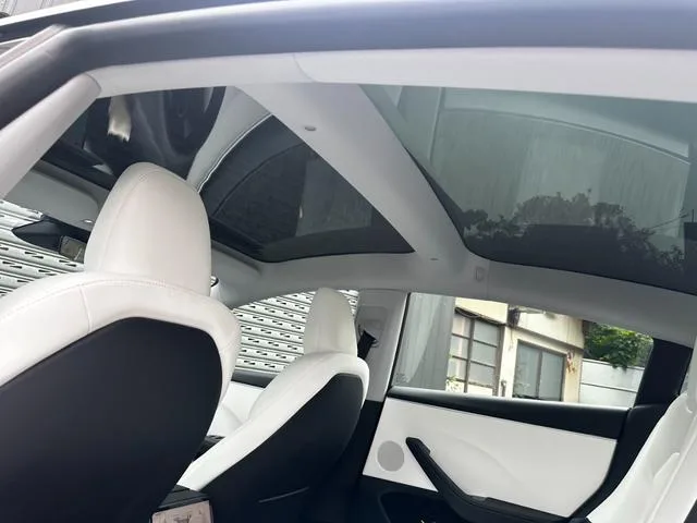 Tesla Model 3 DUAL MOTOR AWD LONG RANGE 2023 — миниатюра 5