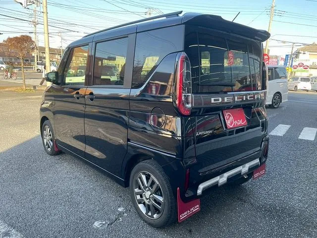 Mitsubishi DELICA MINI T PREMIUM 2023 — миниатюра 4