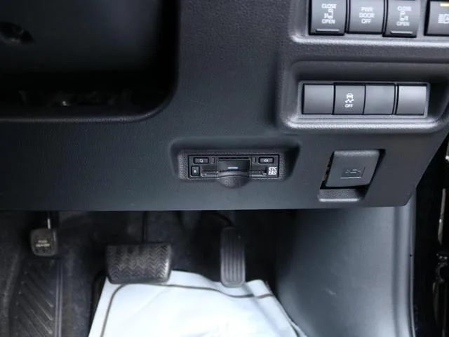 Toyota SIENTA HYBRID Z 2023 — миниатюра 5