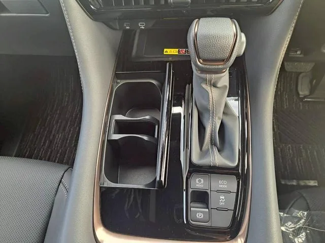 Toyota Alphard Z 2025 — миниатюра 3