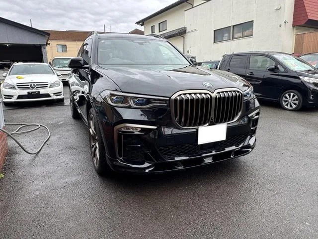 BMW X7 M50I 2022 — миниатюра 2