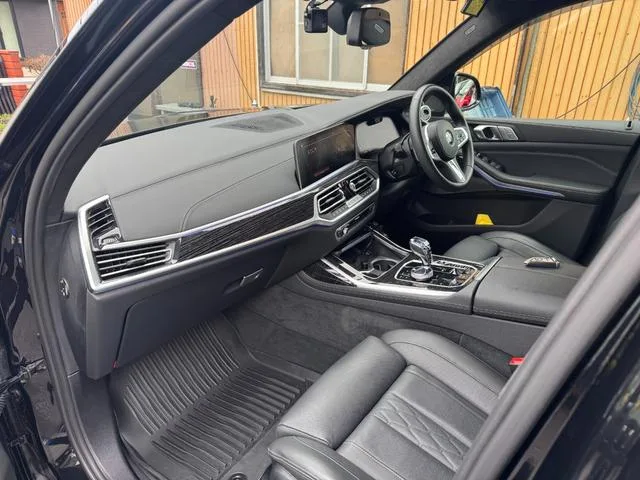 BMW X7 M50I 2022 — миниатюра 5