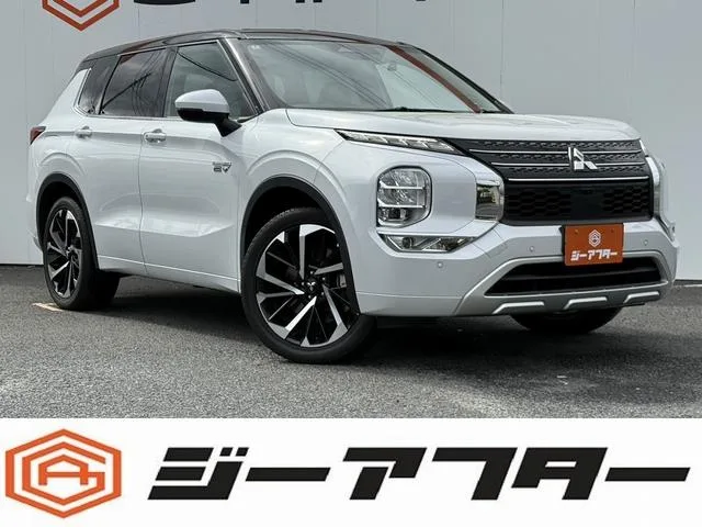 Mitsubishi OUTLANDER PHEV P 2022 — фото 1, купить с доставкой в Москву